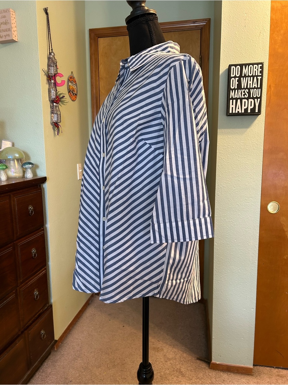 Blair blue and white striped 3/4 sleeve button down cotton blend top size L - Picture 4 of 9